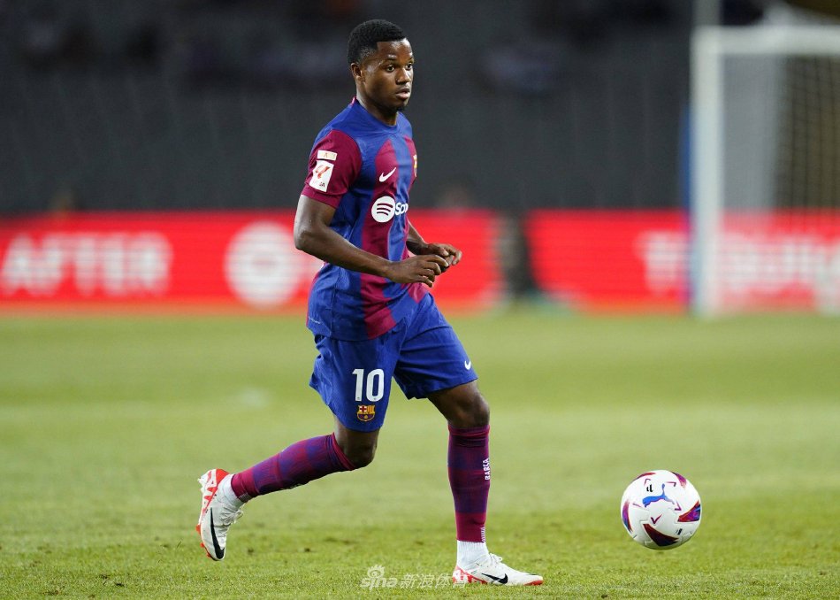 守门员的进 守门员的进