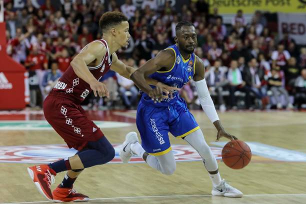 他始终与俱 他始终与俱